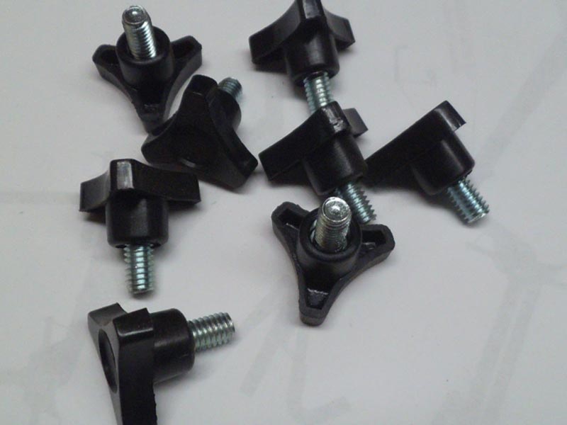 Tri-Wheel Thumbscrew